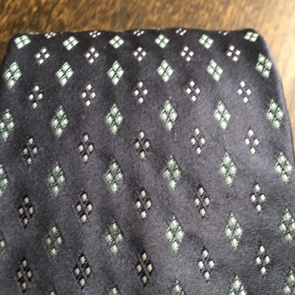 Giorgio Armani silk tie - Picture 2 of 3